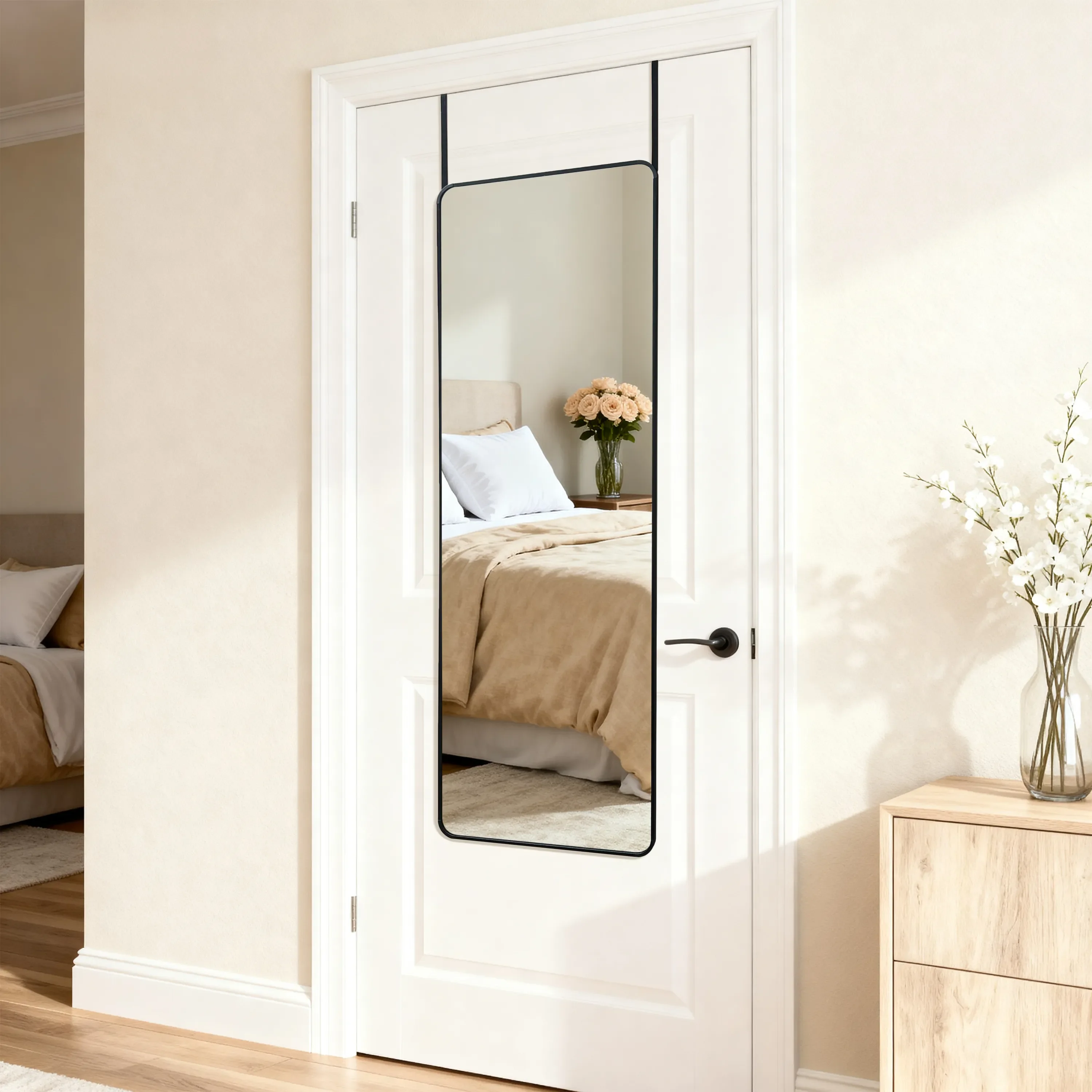 An der Wand montierter, gebogener Spiegel, 121 cm x 42 cm, bruchsicherer Ganzkörperspiegel mit modernem Design.