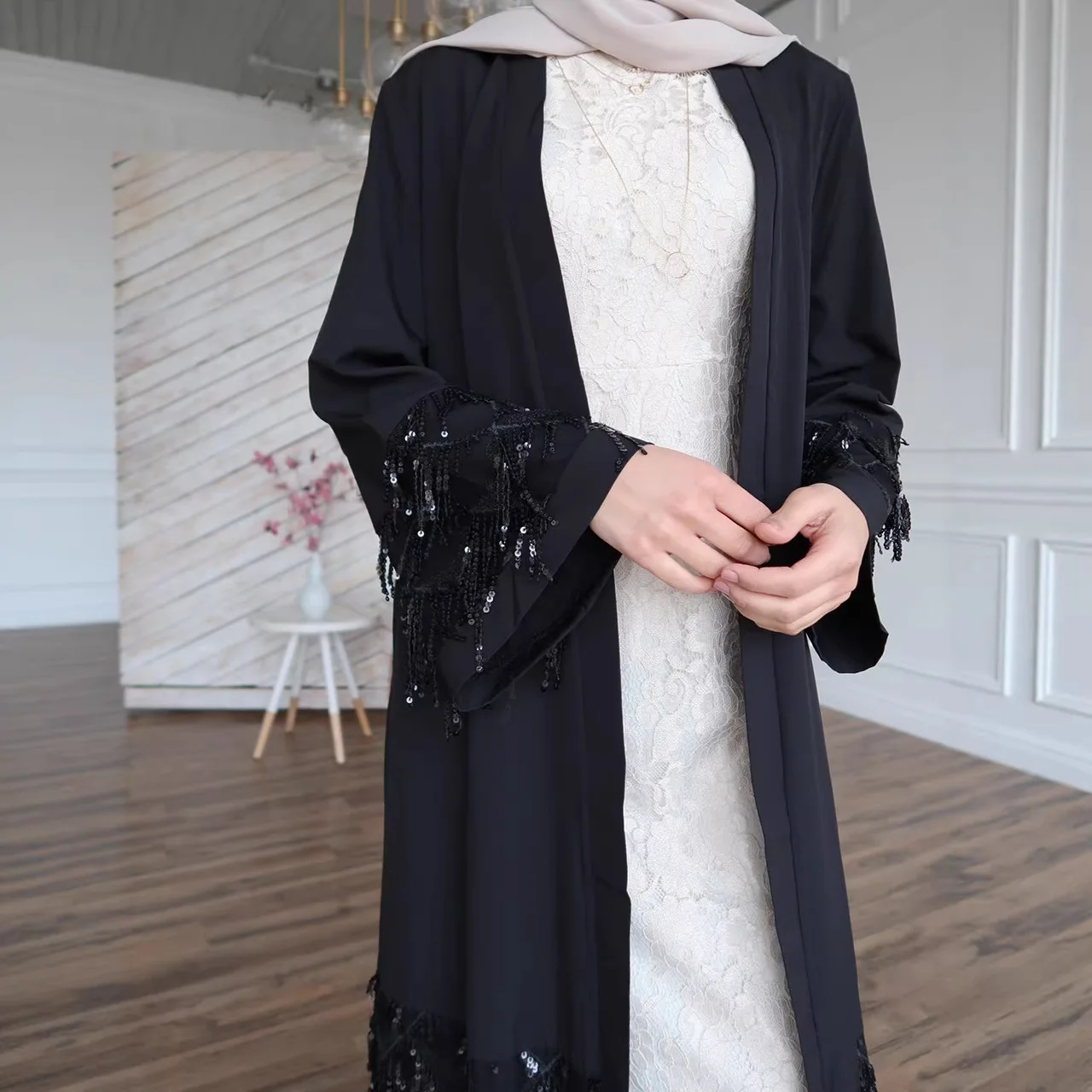 Eid Frauen Abaya Strickjacke Pailletten Quaste Dubai Jalabiya Ramadan Vestidos Largos Party Kleider Arabischen Lange Robe Marokko Dubai Kaftan Image