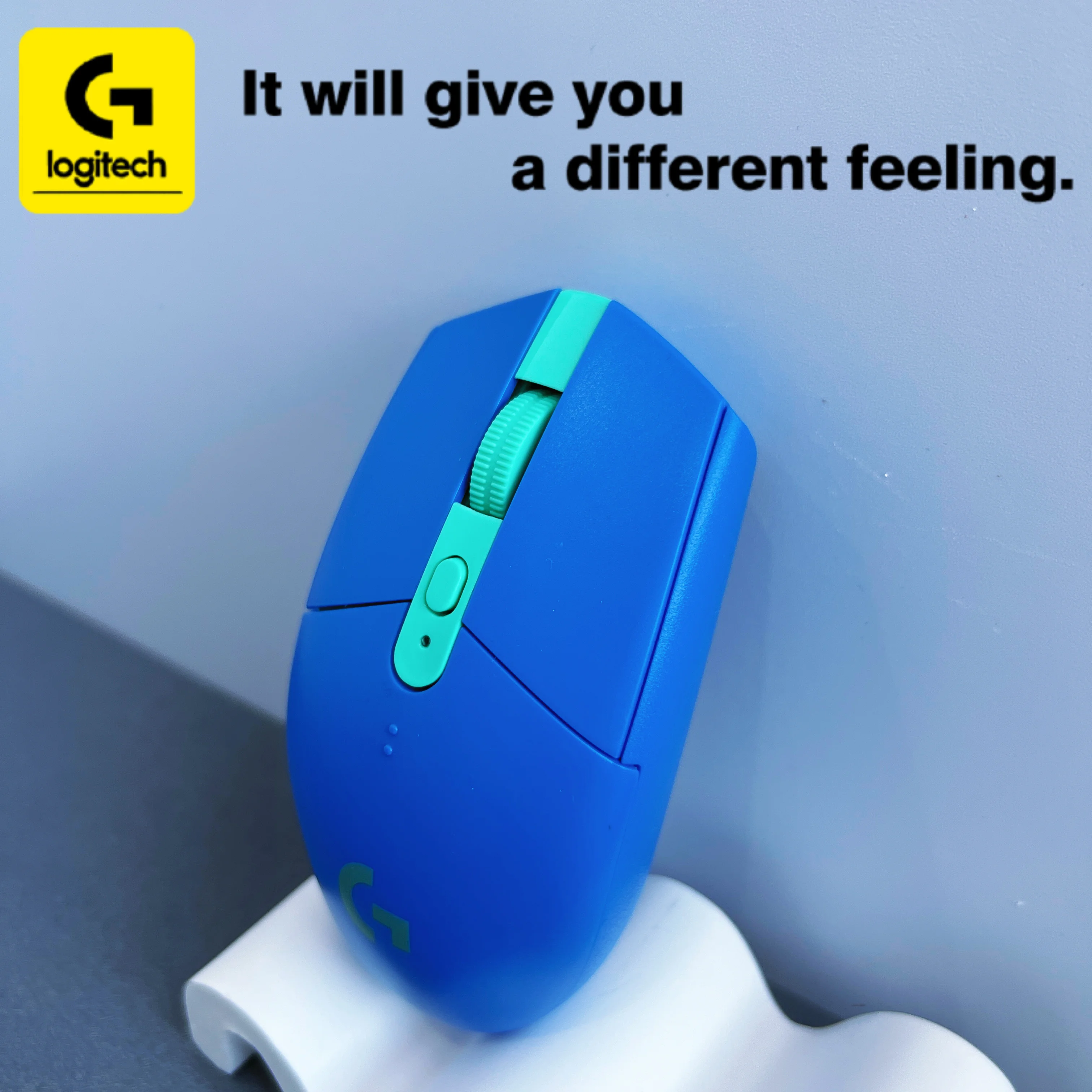 Die Logitech G304 G102 M750 Gaming-Maus verfügt über ein ergonomisches Design für einen komfortablen Griff und eine reaktionsschnelle Bedienung. Image