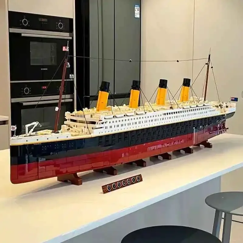 9090 Teile Mit Beleuchtung Creator Expert Titani Kreuzfahrtschiff MOC 10294 Modell Bausteine für Kinder Weihnachtsgeschenke Image