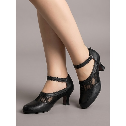 Viktorianische Brautpumps aus Spitze für Damen – elegante weiße Schuhe im edwardianischen Stil mit mittelhohem Absatz und Muschelsaum Knöchelriemen für Vintage-Bräute und Veranstaltungen im Image