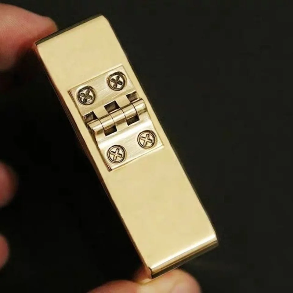 Original Zorro 915, handgefertigt, verdicktes Messing, schwere Rüstung, Retro-Rillenöl, Feuerzeug, Raucherzubehör, Serie, personalisierter Zünder Image