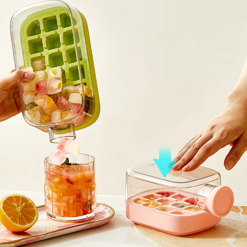 2-in-1 Silikon-Eiswürfelform mit Druckmechanismus, 500 ml, auslaufsichere Eisflasche, Küchenwerkzeug, Eiswürfelform, leicht, tragbar, einfach zu entformen Image