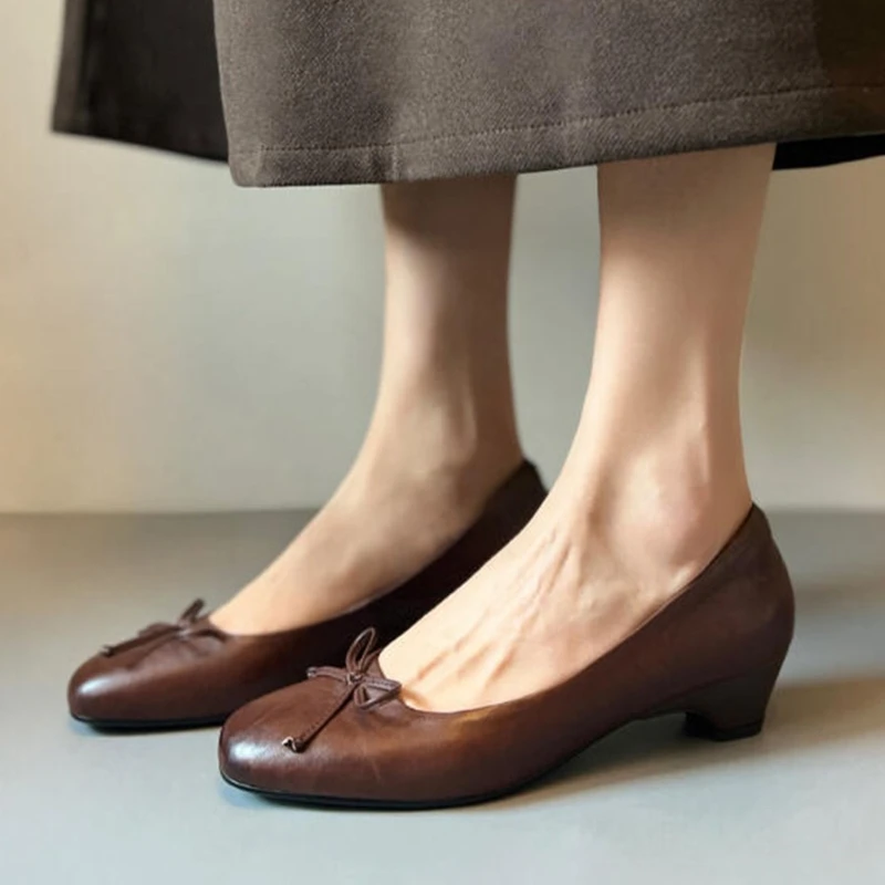 Designer-Schuhe mit Schmetterlingsknoten und spitzer Zehenpartie für Damen, Mary-Jane-Schuhe, schlichte, flache Slip-On-Schuhe, elegante Damenschuhe mit niedrigem Absatz