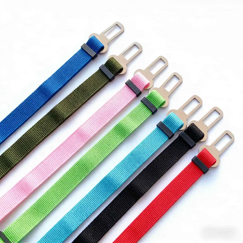 Hunde-Autosicherheitsgurt Zwei-in-Eins Verstellbare Anti-Kollisions-Leine Fahrsicherheits-Fixiergurt Unverzichtbare Ausstattung für Hunde Image