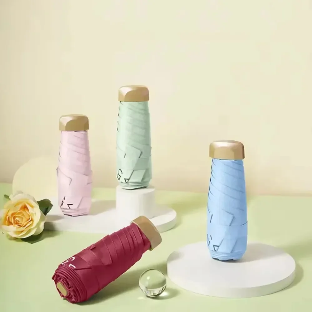 14 cm schwarzer Gummi-Sonnenschutz-Regenschirm, ultraleichter tragbarer Mini-Klappschirm für Damen, Regen und Regen, doppelter Verwendungszweck, sechsfacher Regenschirm Image