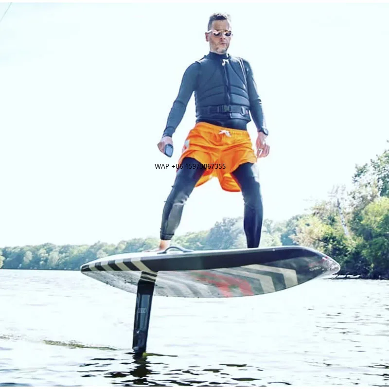 Hochwertiges Elektrisches E-Foil mit Anpassbarer Farbe, Leistungsstarkes Hydrofoil-Board, Elektrisches Surfbrett Image
