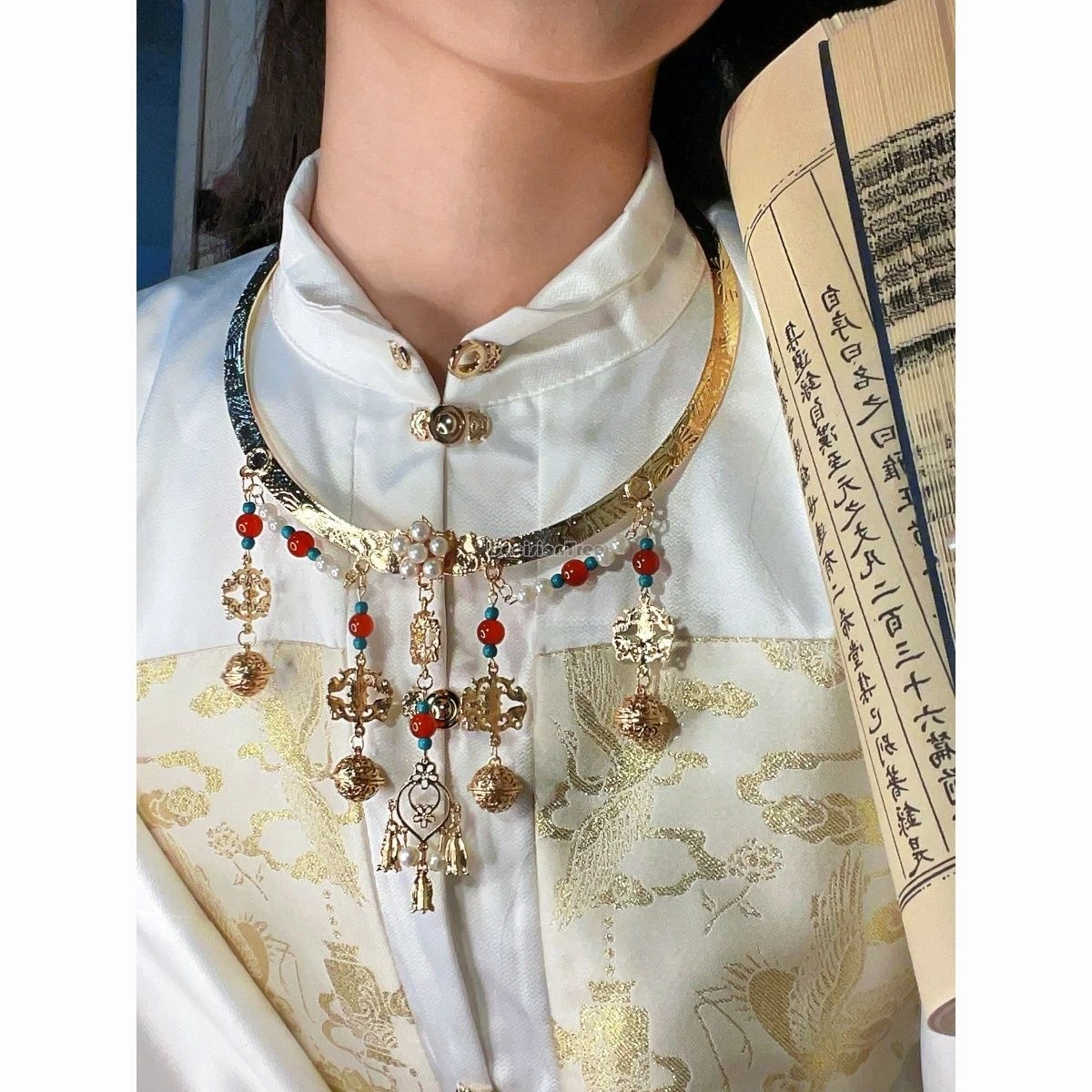 2024 chinesische traditionelle Ming-Dynastie Hanfu-Accessoire im antiken Stil Friedensschloss-Kragen-Halskette mit langer Quaste im Retro-Stil Image