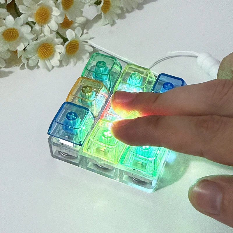 9 Tasten transparente LED mechanische leuchtende Tastatur Schlüsselanhänger Anti-Stress-Tastenkappe für Büro Zuhause Erwachsene Kinder Dekompressionsspielzeug Image