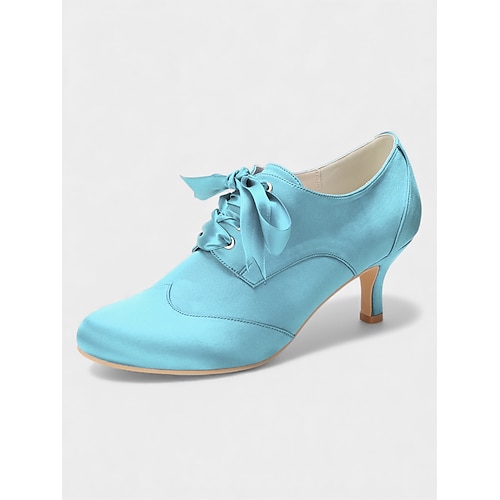 Elegante Vintage-Oxford-Pumps aus cremefarbenem Satin mit Schleife für kirchliche Trauungen, die Mutter der Braut und formelle Anlässe. Image