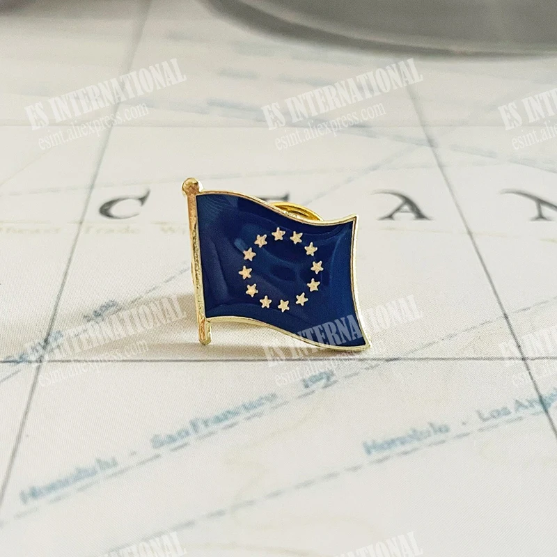 Europäische Union Nationalflagge Anstecknadeln Kristall Epoxy Metall Emaille Abzeichen Farbe Brosche Souvenir Anzug Persönlichkeit Gedenk Image