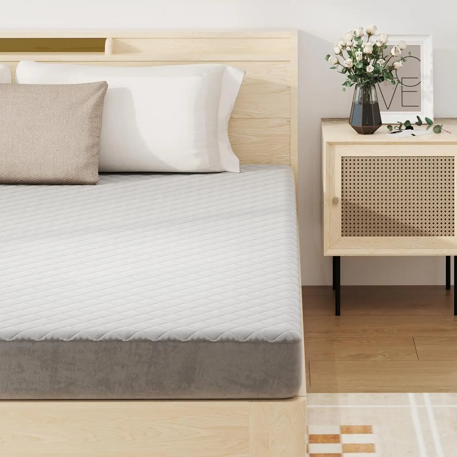 Matratzen schoner, super weiche Matratzen auflage, atmungsaktiver Matratzen bezug mit Schwamm polsterung und rutsch fester Unterseite Image