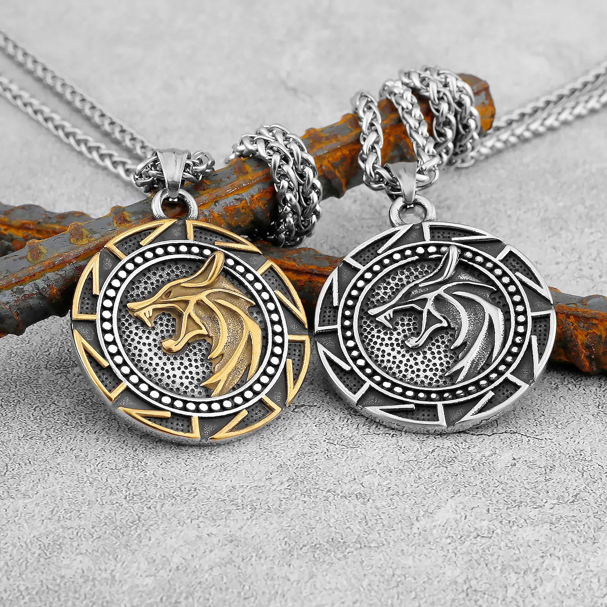 Herren Vintage Viking Wolf Anhänger Runen Halskette Punk Street Rock Nordic Edelstahl Odin Wolf Kopf Halskette Mode Schmuck Image