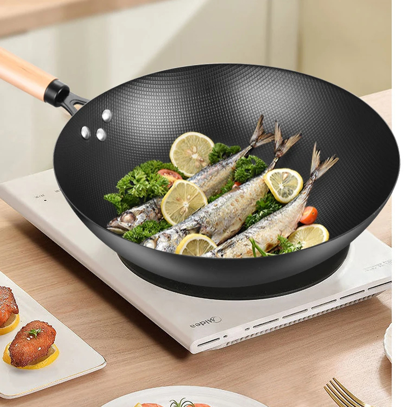 Iron Pot Wok Uncoated Non stick Wear resistant Kitchen Cookware With Wooden Handle Iron Pot Wok Uncoated Non stick Wear resistant Kitchen Cookware With Wooden Handle