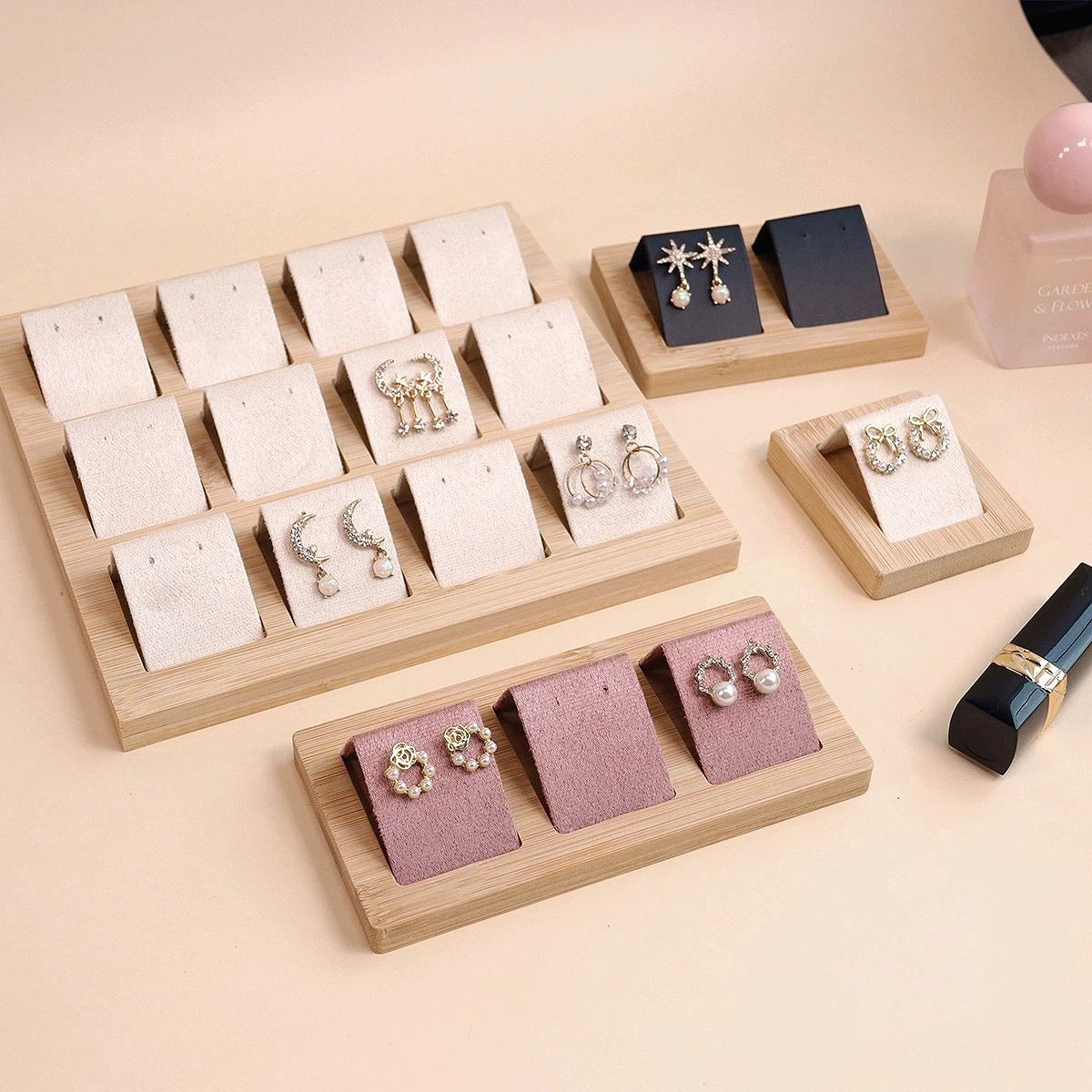 Bamboo Wood Earring Display Stand Velvet & PU Leather Jewelry Tray 1 Grid Beige