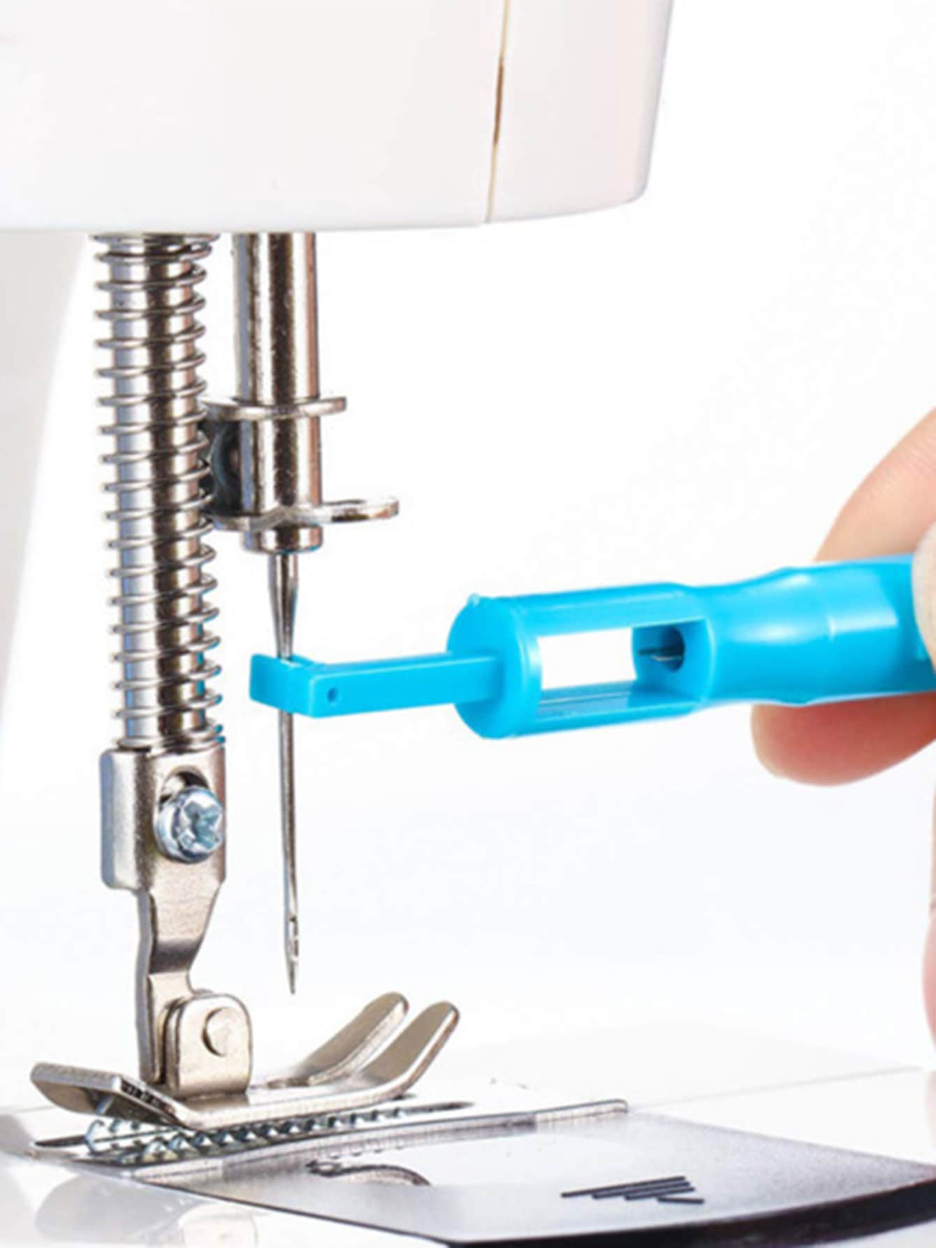Automatic Needle Threader Tool For Easy And Quick Threading DIY Sewing Accessories For Seamless Sewing & Cross Stitch Automatic Needle Threader Tool For Easy And Quick Threading DIY Sewing Accessories For Seamless Sewing & Cross Stitch