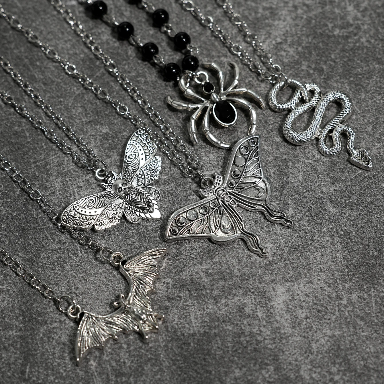 Y2K Gothic Dark Style personalisierte kreative Fledermaus Spinne Schlange Schmetterling Anhänger Halskette, Valentinstag Geschenk Image