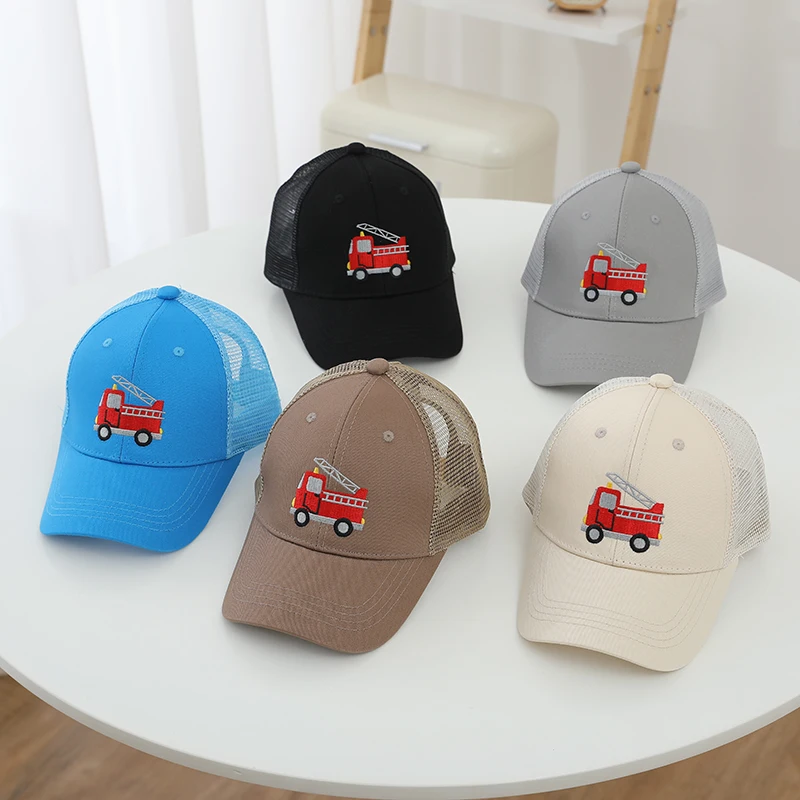 Kinder-Baseballkappen für den Sommer 2026: Neue Mützen für Mädchen und Jungen, Frühlings-Sonnenhüte mit Cartoon-Feuerwehrauto-Motiv für Kleinkinder Image