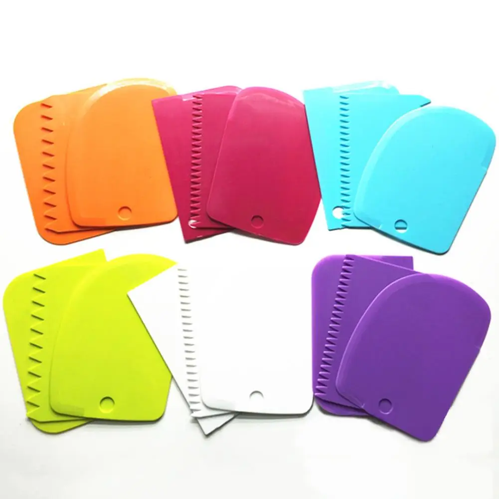 3-teiliges Creme-Schaber-Set für DIY-Küche, Gerade und Gebogene Zahnform, Creme- und Brotschneider, Kunststoff-Kuchenschaber, Backwerkzeuge für Fondant Image