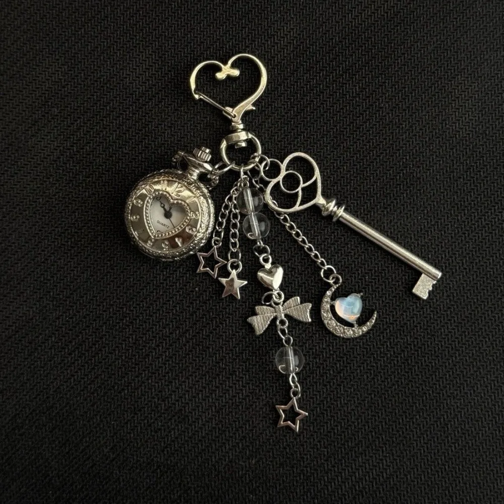 Vintage Hohl Herz Taschenuhr Schlüsselanhänger für Frauen Tasche Anhänger Punk Retro Kreuz Schlüsselanhänger Y2K Party Geschenk Schlüsselanhänger Zubehör Image