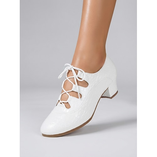 Schwarze Damen-Tanzschuhe aus Lackleder mit Schnürung – bequeme professionelle Tanzschuhe mit Absatz Image