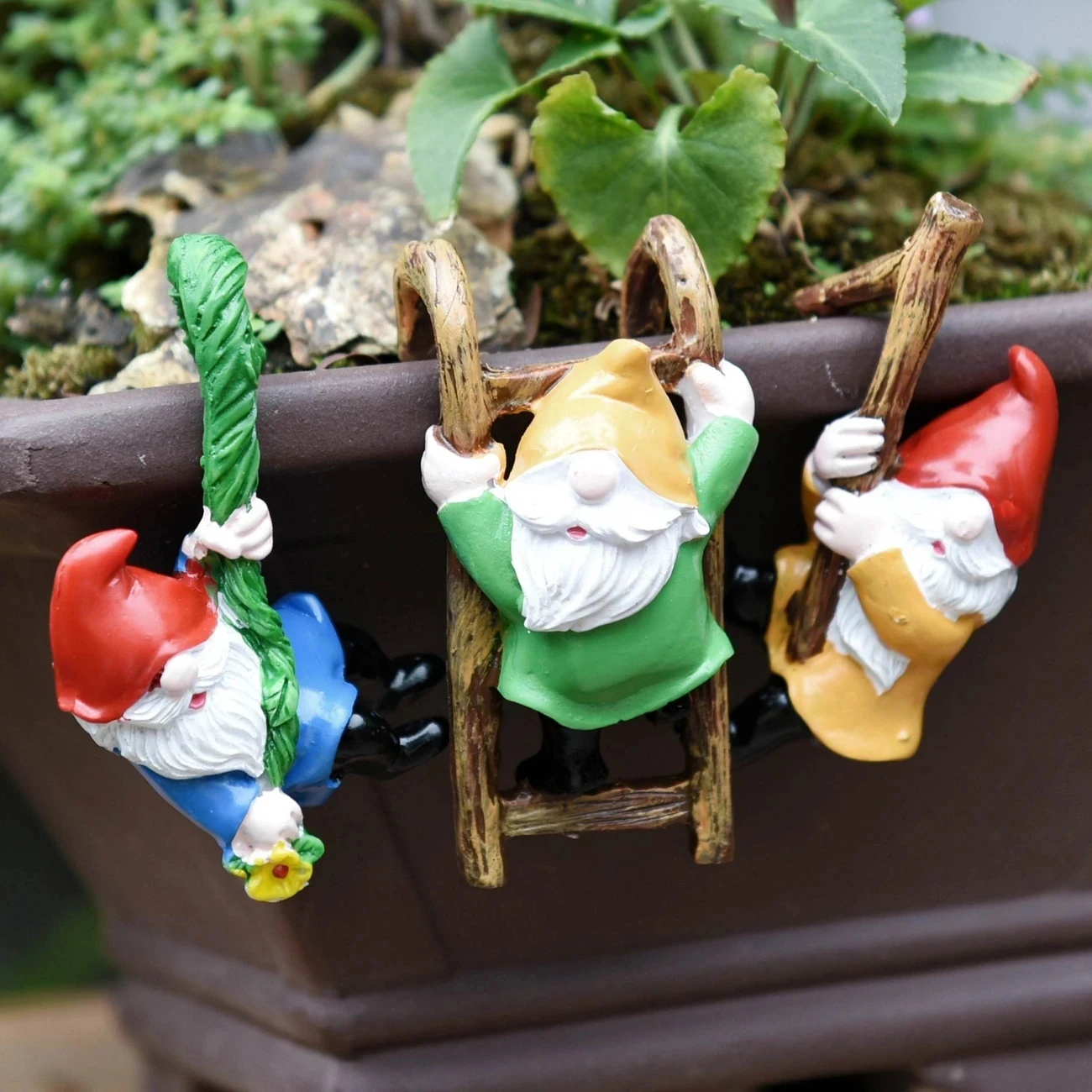 3 Stück: Niedlicher Zwerg-Anhänger aus Kunstharz zum Aufhängen, Tassen-Blumentopf, Heimdekoration, Blumentopf, Landschaftsdekoration, Outdoor-Gartendekoration Image