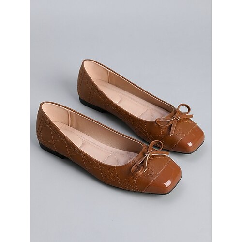 Braune Damen-Ballerinas – bequeme Schuhe für die Mutter der Braut bei Hochzeiten in der Stadt Image