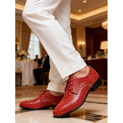 Rote Herren-Anzugschuhe mit Krokodilprägung, Schnürung, Obermaterial aus Kunstleder, luxuriöser Statement-Stil, ideal für modebewusste Männer und formelle Anlässe sowie Hochzeiten. Image