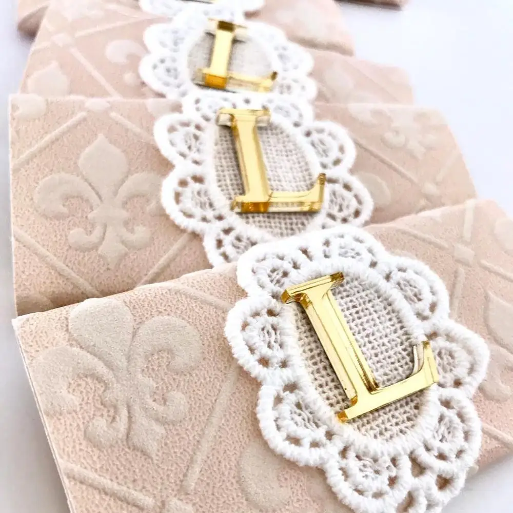 12 Pcs Gleichen Personalisierte Wunderschöne Acryl Gold Schokolade Bar Plaques Taufe Baby Name Initialen Schokolade Bevorzugt Box Banner Image