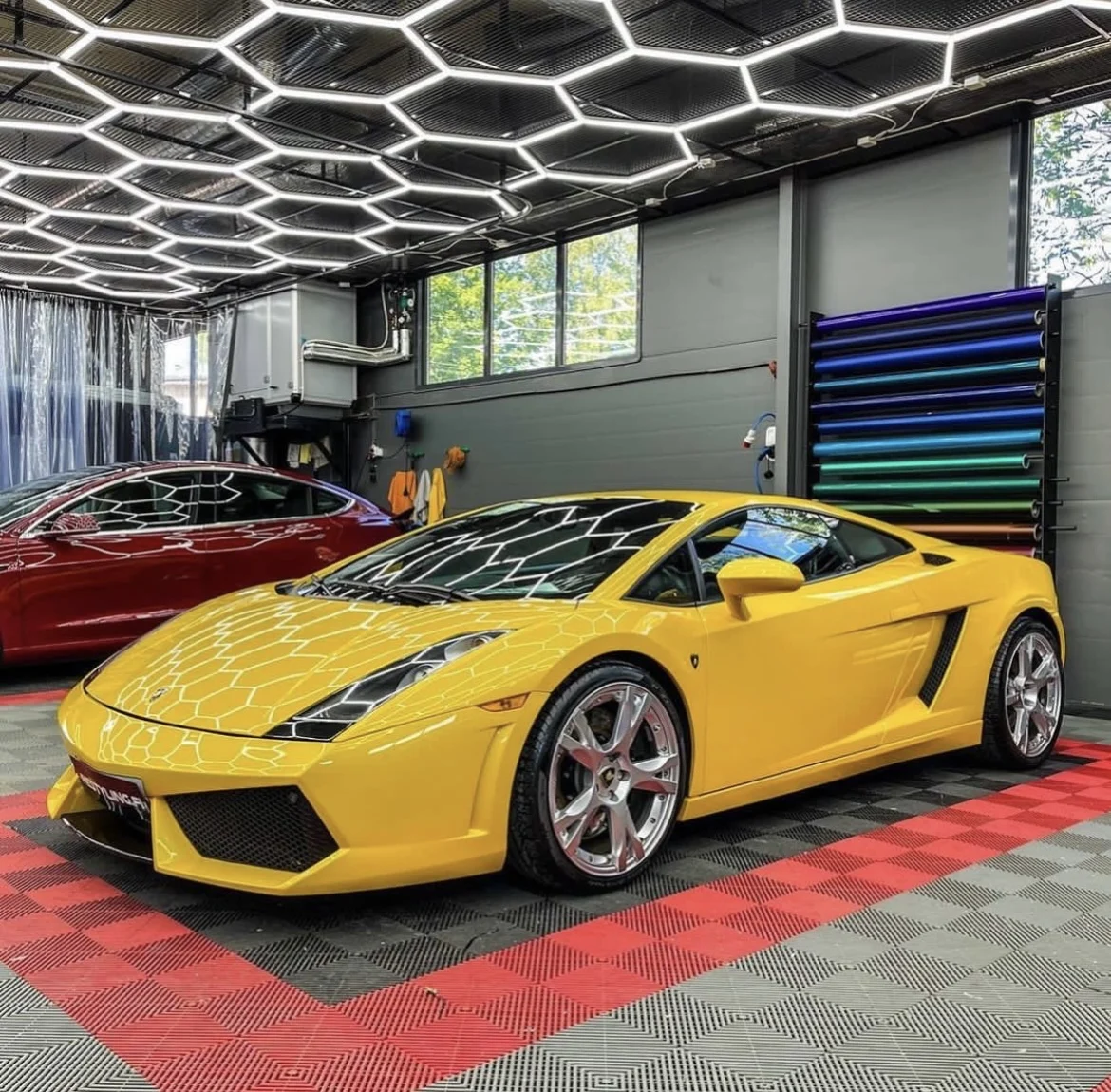 Robuste, umweltfreundliche Kunststoff-Bodenfliesen, Garagenfliesen, Kunststoff-Bodenbelag für Autowaschanlagen Image