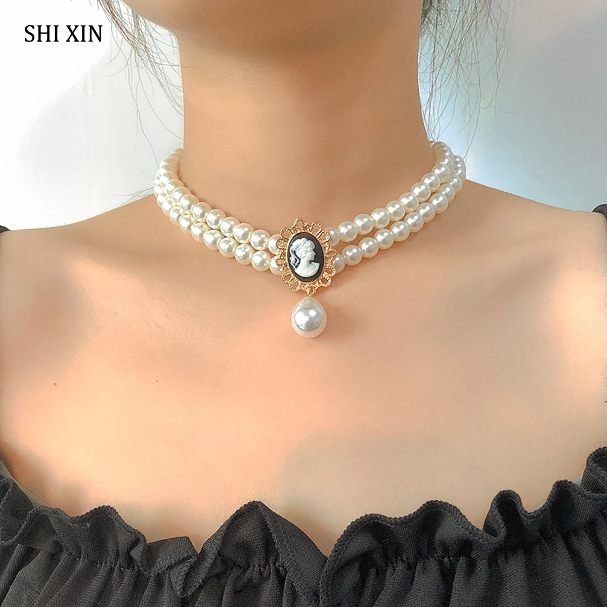 Collana girocollo con perle finte corte a strati per donna Collane con perline bianche Gioielli da sposa sul collo Collare girocollo con perle da donna