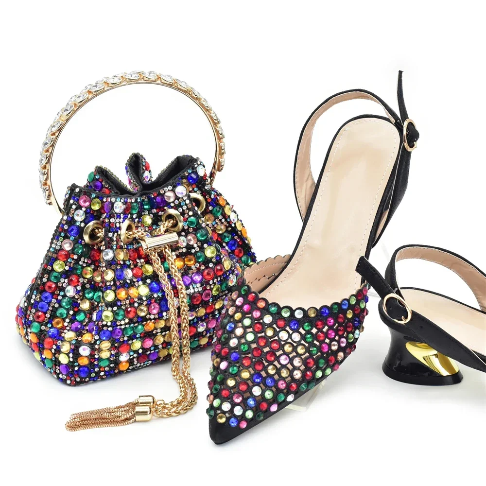 Modische Damen-Schuhe und Taschen, passendes Set, Italien, Party-Pumps, italienisches passendes Schuh- und Taschen-Set für Party, Hochzeit, Schuhe, Braut