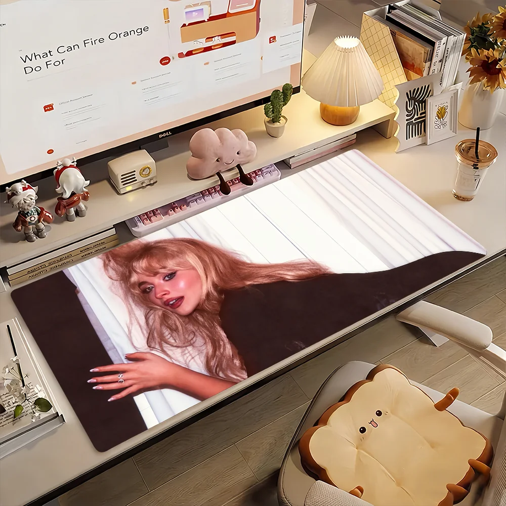 Singer S-Sabrina C-Carpenter Mauspad, rutschfeste Gummi-Gamer-Balance-Computermatte, Dekoration, Schreibtischunterlage, Laptop, Büro, groß Image