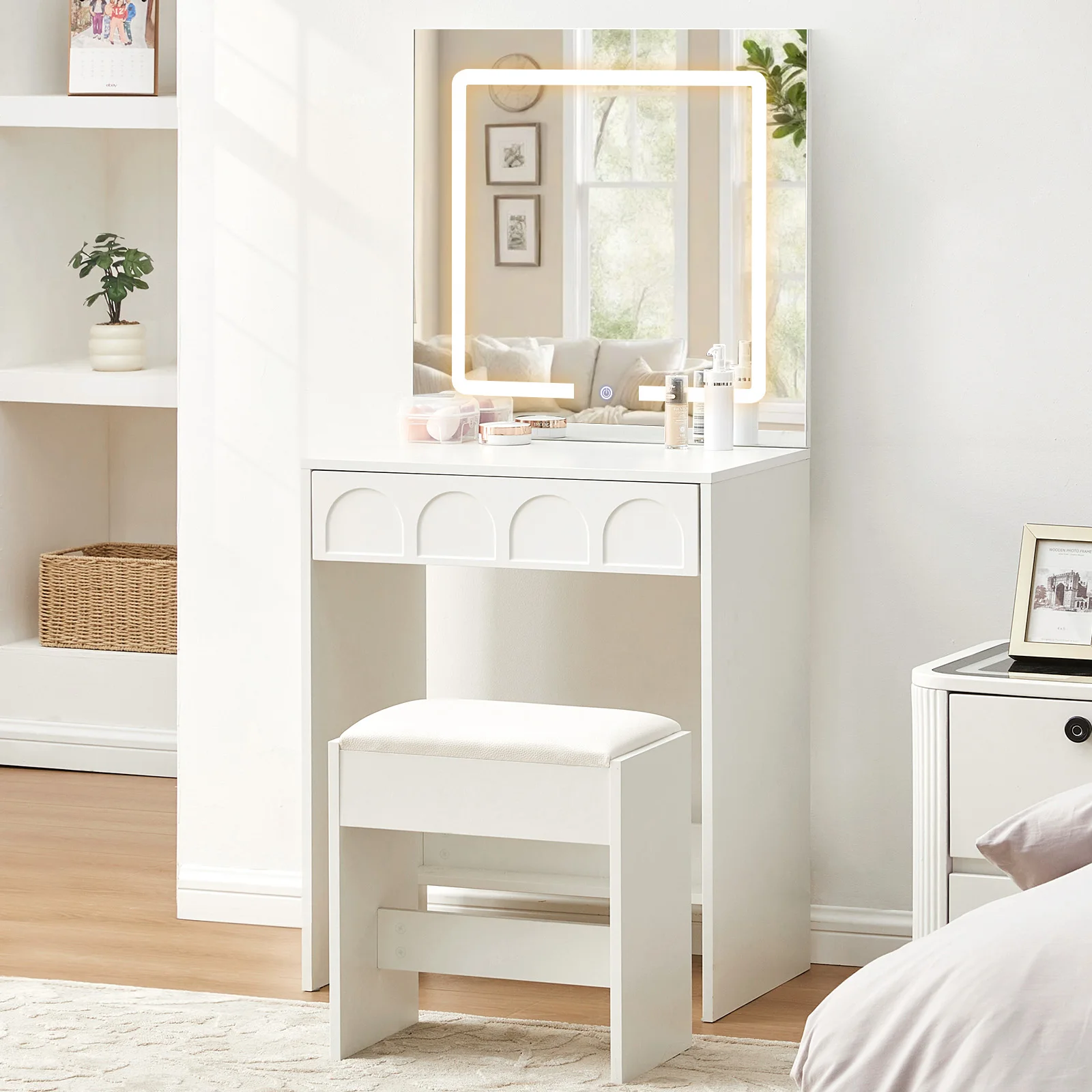 Mini Led-Spiegel Frisierkommode, einstellbare Helligkeit Image