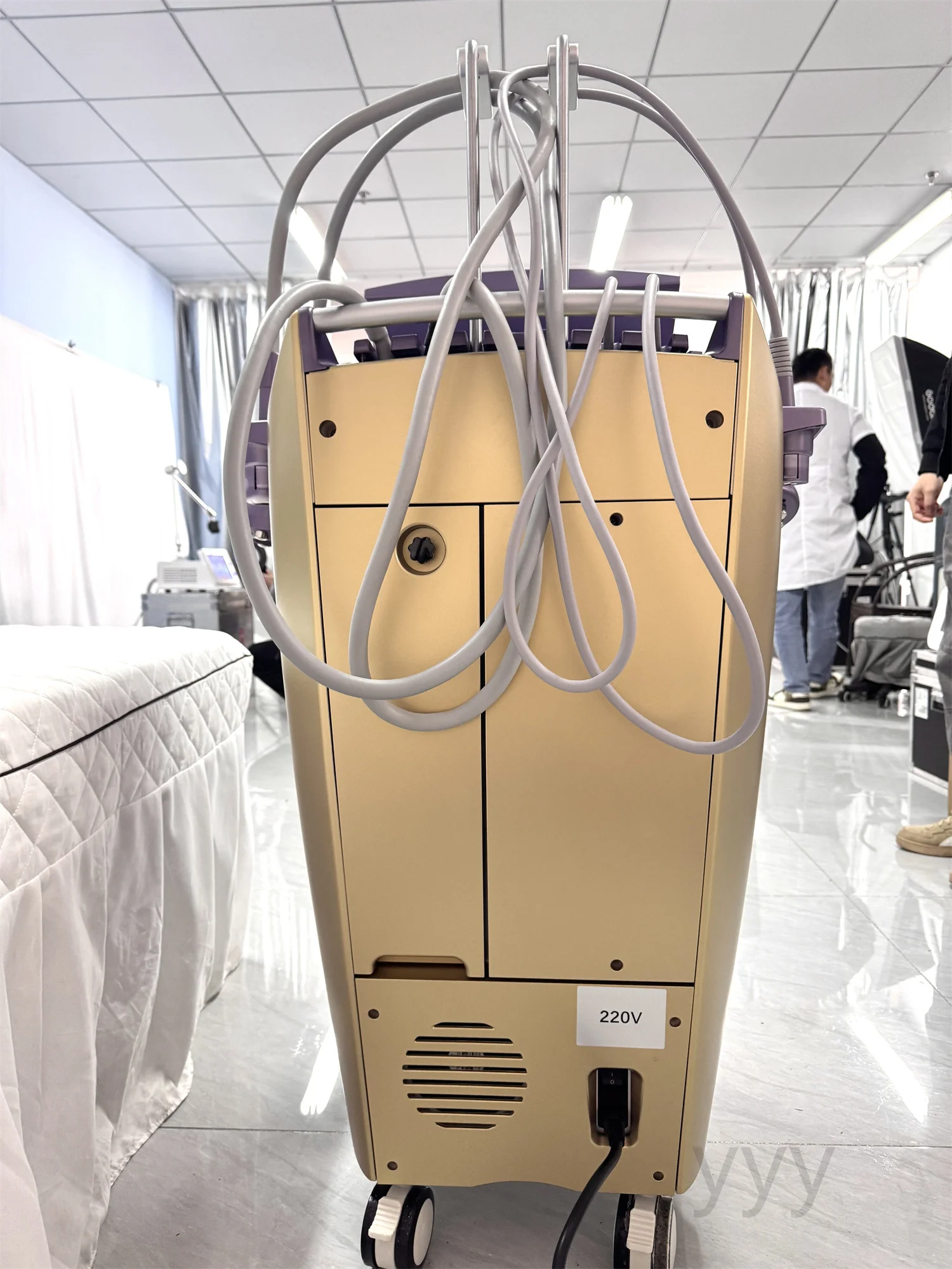 Gold Venus Legacy Purple Gold Radiofrequenz-Liposuktions-Vakuum Anti-Cellulose Gewebestärkungs- und Fettverbrennungs-Formungsgerät Image