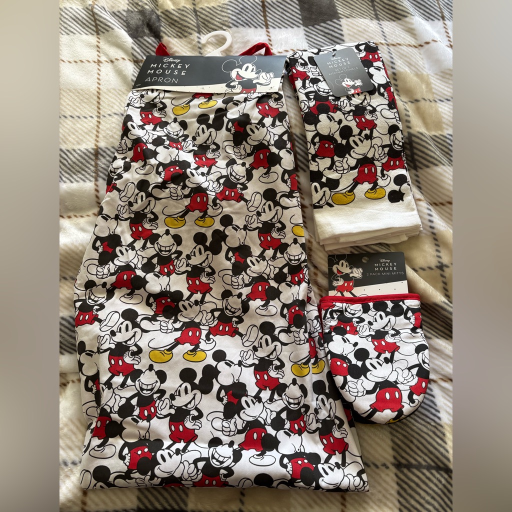 Disney Kitchen | Disney Mickey Mouse Apron, Mickey Mouse Kitchen Towels, Mickey Mouse Mini Mitts | Color: Black/Red | Size: Os
