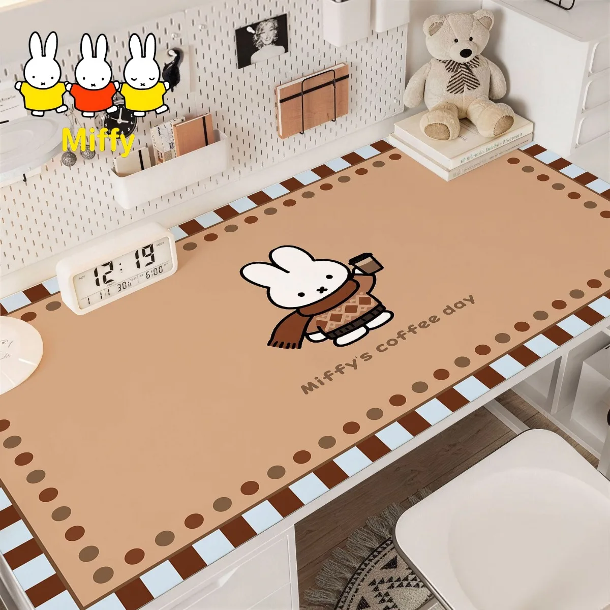 Kawaii Miffy Leder-Schreibtischunterlage Lern-Schreibtischschutz-Pad Langlebige und Hitzebeständige Schreibtischmatte Image