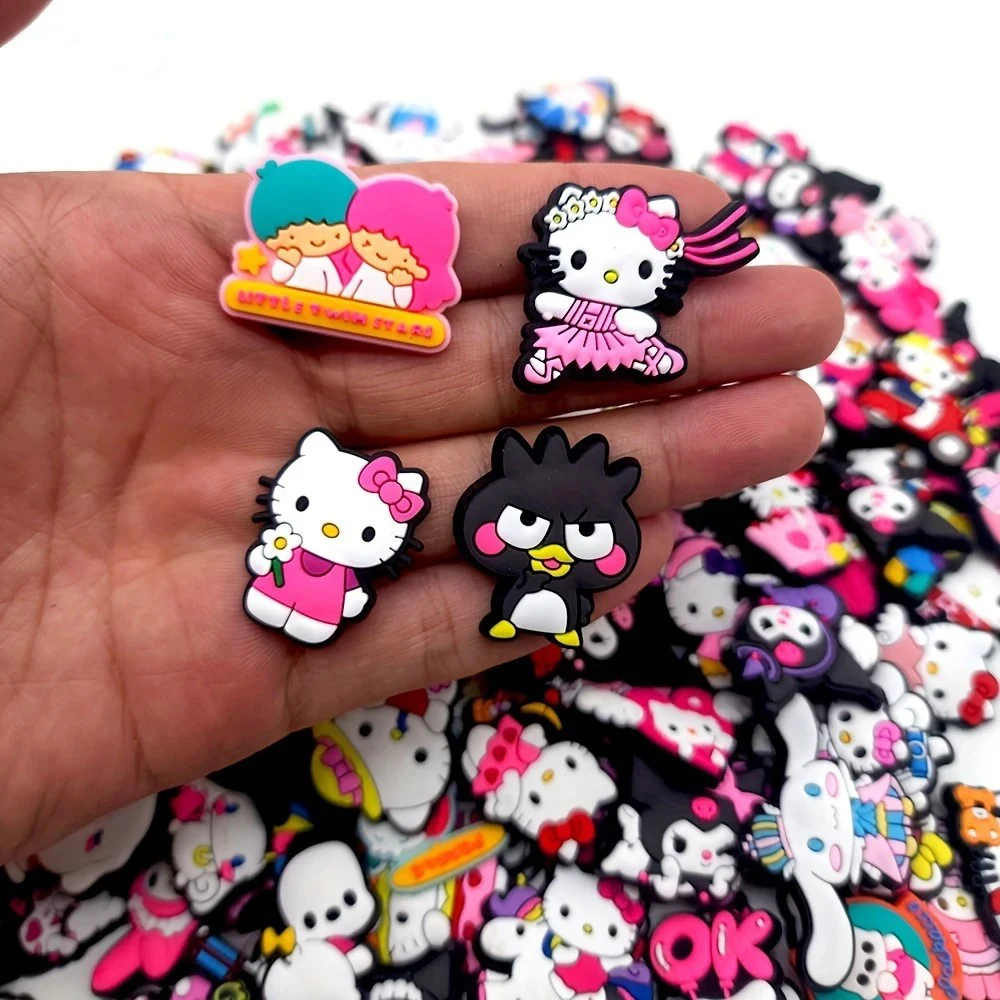 Zufällige 10/20/30 Stück Sanrio Hello Kitty Serie Schuh-Charms für Sandalen, PVC DIY Schuhdekorationen Zubehör Weihnachtsgeschenk