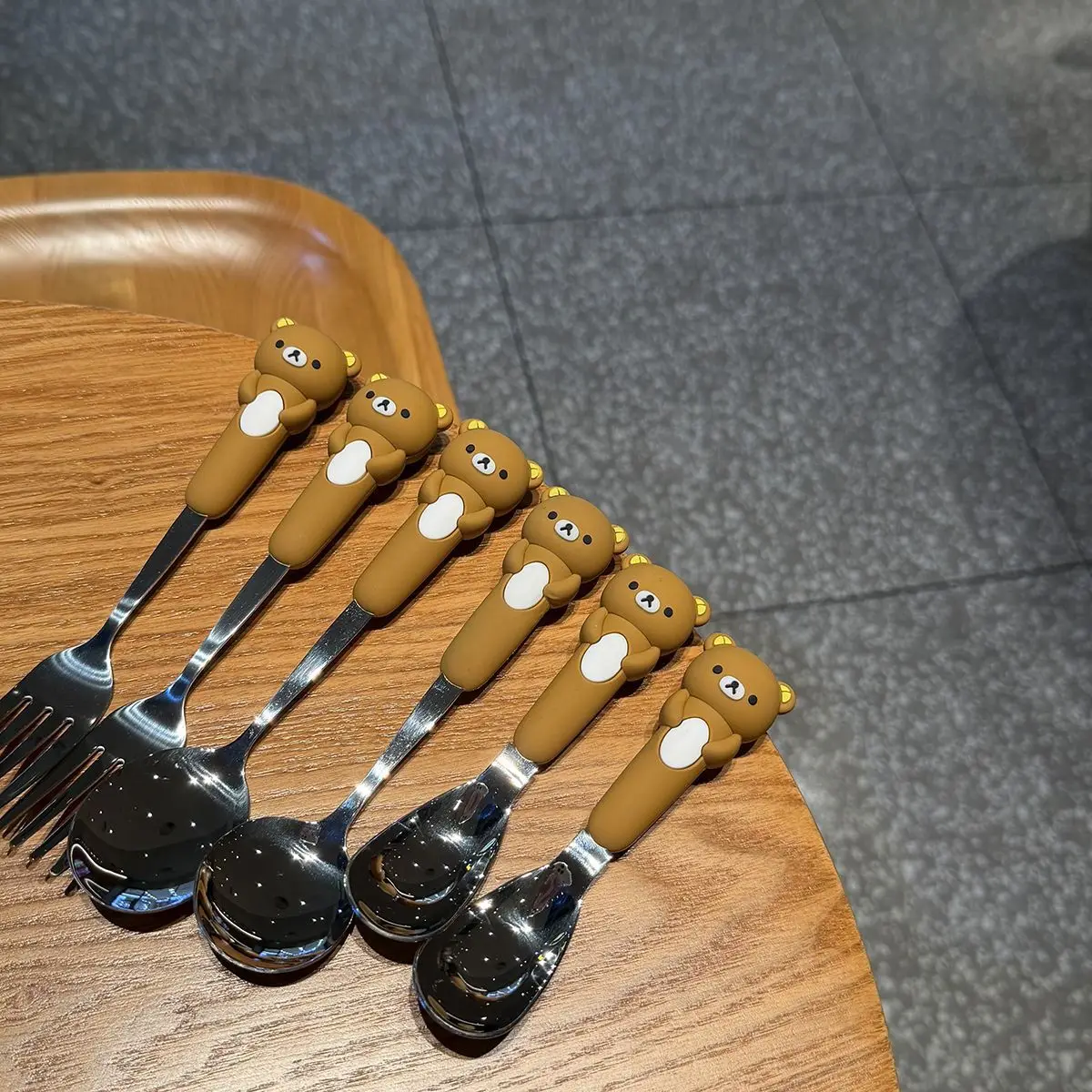 Rilakkuma neues niedliches Silikon-Löffel-Set, verdickt, 304, tragbares Besteck, Kinderbesteck aus Edelstahl, Gabel, Löffel, Stäbchen-Set Image