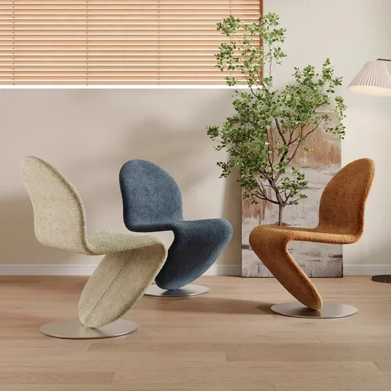 Esszimmer- und Wohnzimmerstühle, Designer-Möbel, Kreative Schminkstühle, Pantone Beauty Relaxsessel, Schminktischstühle Image