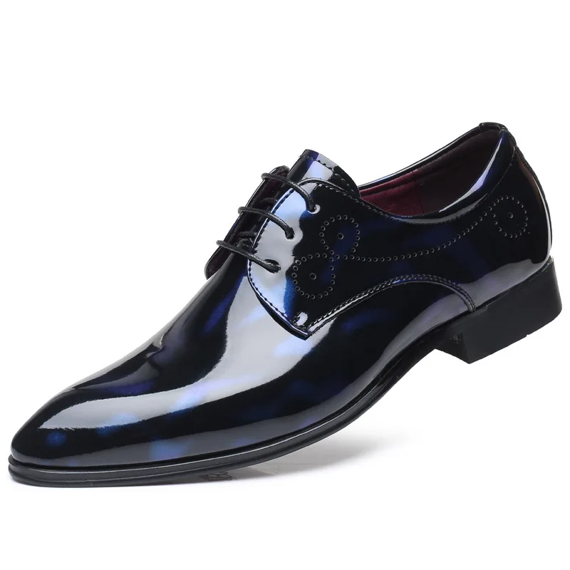 Nuove scarpe da uomo in pelle formale moda lucida scarpe da sposa da uomo stile britannico Business Senior scarpe in pelle da uomo alla moda