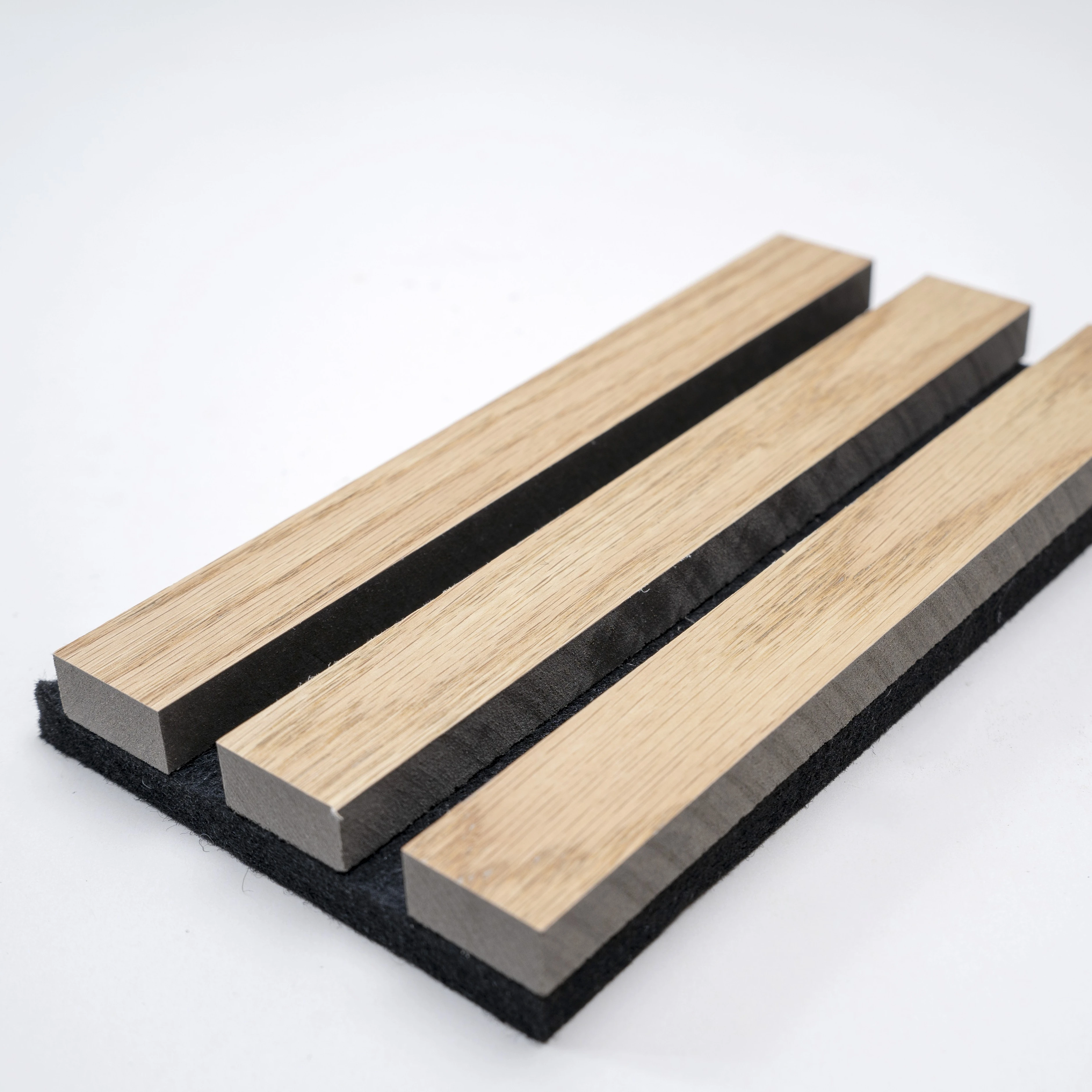 Pannelli acustici a doghe in legno di noce naturale pannelli acustici a doghe in legno parete insonorizzante Akupanel