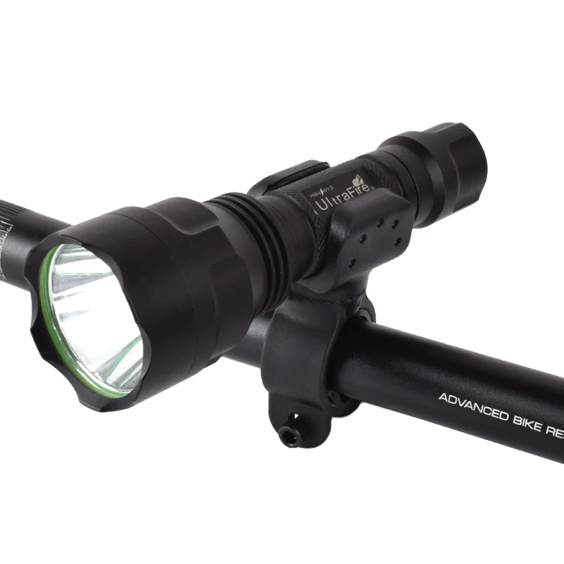 Supporto per lampada da bici con gomma antiscivolo rotazione a 360 gradi supporto per torcia da ciclismo supporto per montaggio luce da bicicletta a sgancio rapido