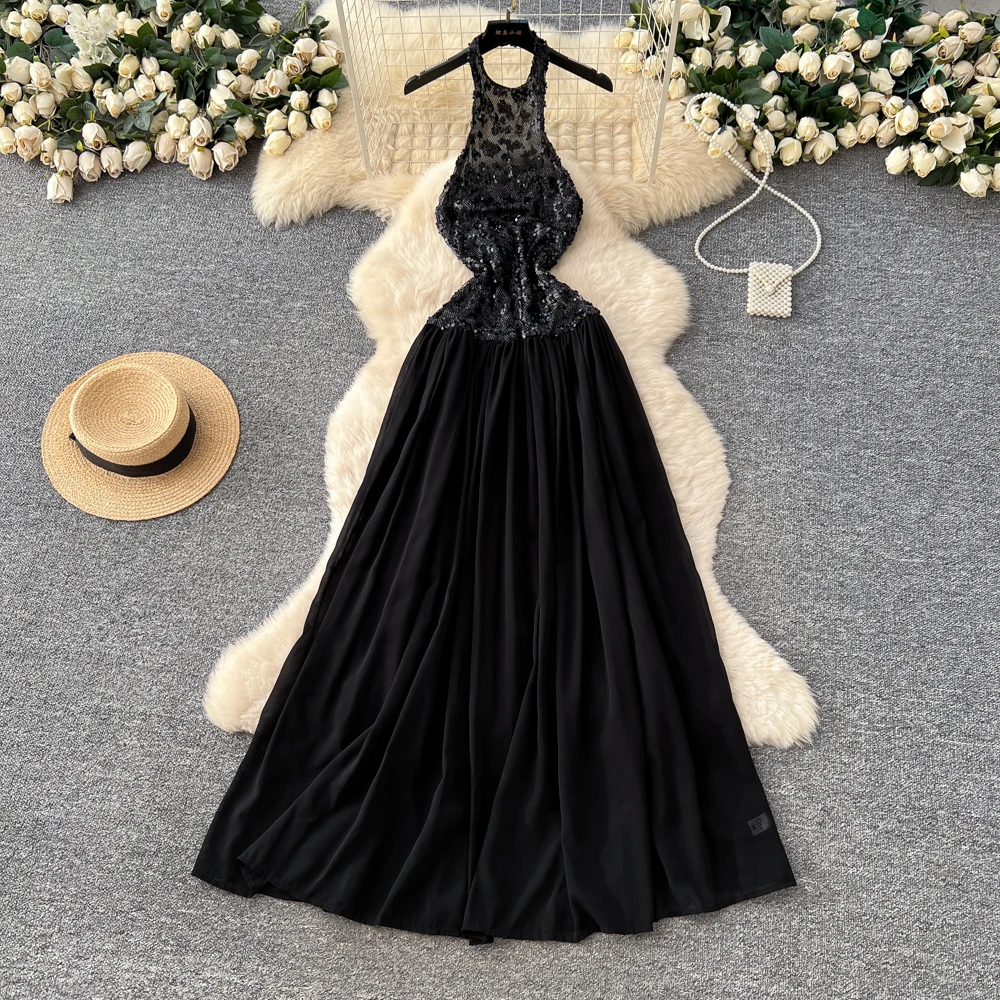 Abito lungo estivo elegante da donna senza maniche con scollo all'americana modello slim casual con patchwork e paillettes.