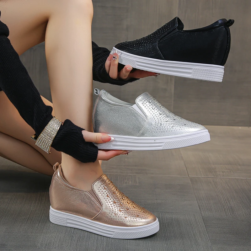 Frühling-Herbst Rundkopf Elegante Keilabsatz Freizeitschuhe für Damen Modische Bestseller Bequeme Dicksohlige Sportschuhe