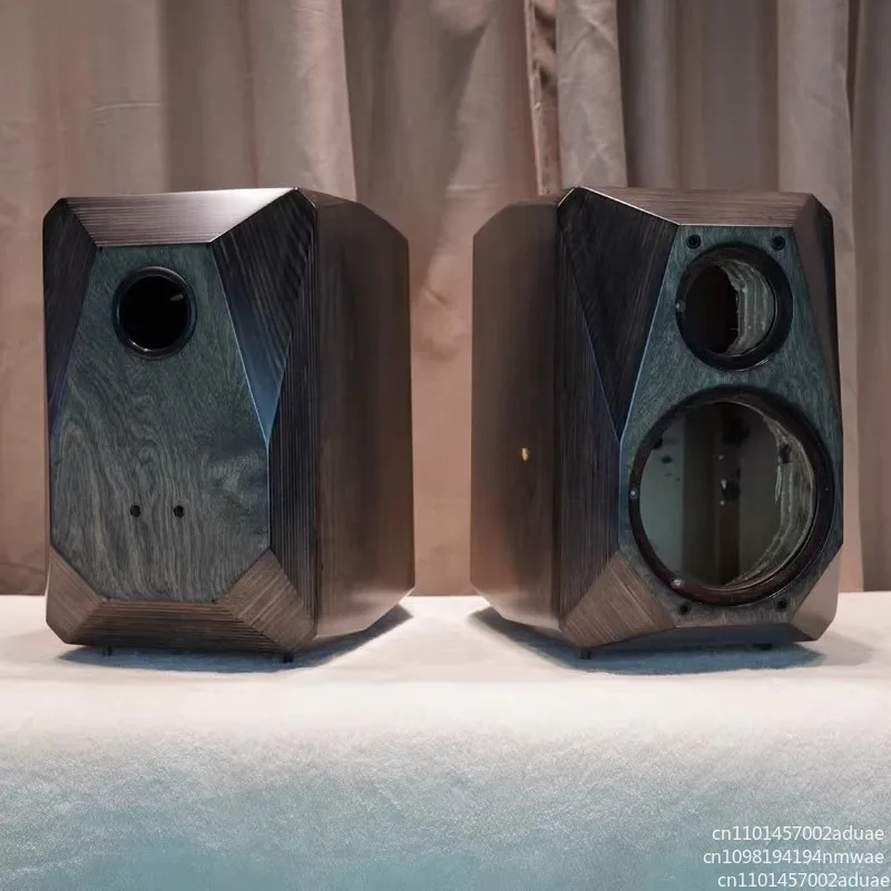 Master Huang maßgeschneidertes 5-Zoll-6,5-Zoll-8-Zoll-Bücherregal aus verdicktem Massivholz mit diagonalen Audio-Diamant-Ecklautsprechern