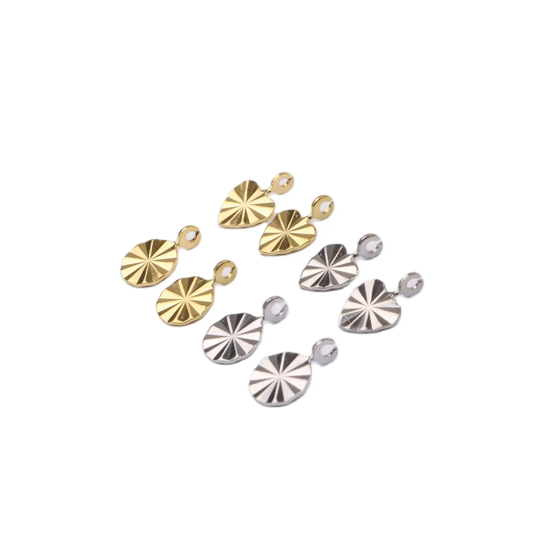 10/20 pz 6mm all'ingrosso Mini in acciaio inox rotondo e cuore Charms ciondolo collana fai da te bracciali cavigliere non sbiadiscono incolore