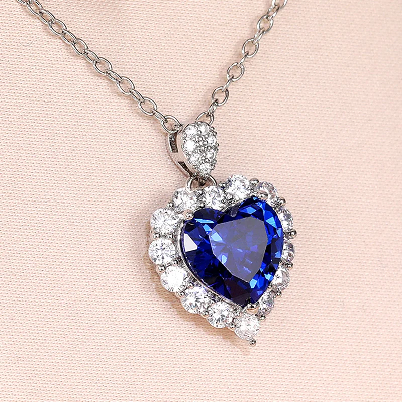 Huitan Elegante Blaue Herz Anhänger Halskette Für Frauen Delicate Hochzeit Jahrestag Liebe Geschenk Weibliche Trendy Partei Schmuck Neue Artikel Image