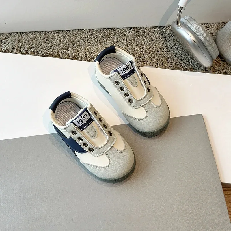 2026 Sneakers für Kinder Neue Kinderschuhe Frühling Neuer Stil Jungen Mädchen Weichsohlige Bequeme Freizeitschuhe Kinder-Laufschuhe