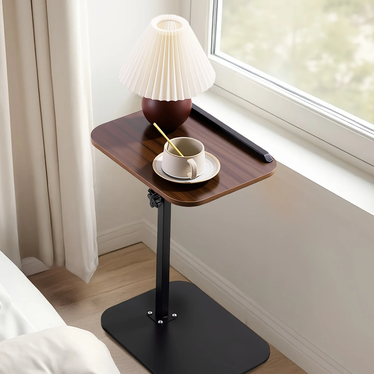 360 ° Drehbarer C-förmiger Beistelltisch mit verstellbarer Höhe. Kompakter, stabiler Laptoptisch, hohe Tragfähigkeit, integrierter Stauraum